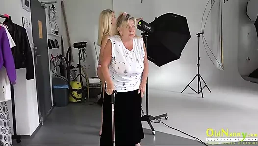 Old woman licking teen pussy