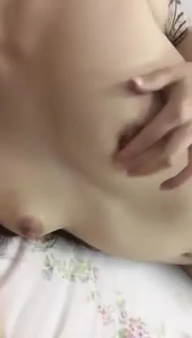 Cô gái trẻ