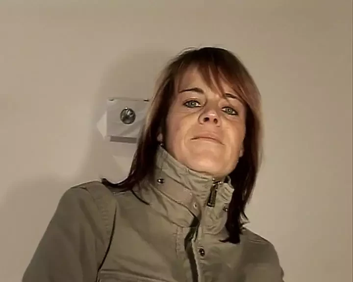 POV MILF of her loves to show herself while she masturbates her pussy with her sex toys enjoying a lot