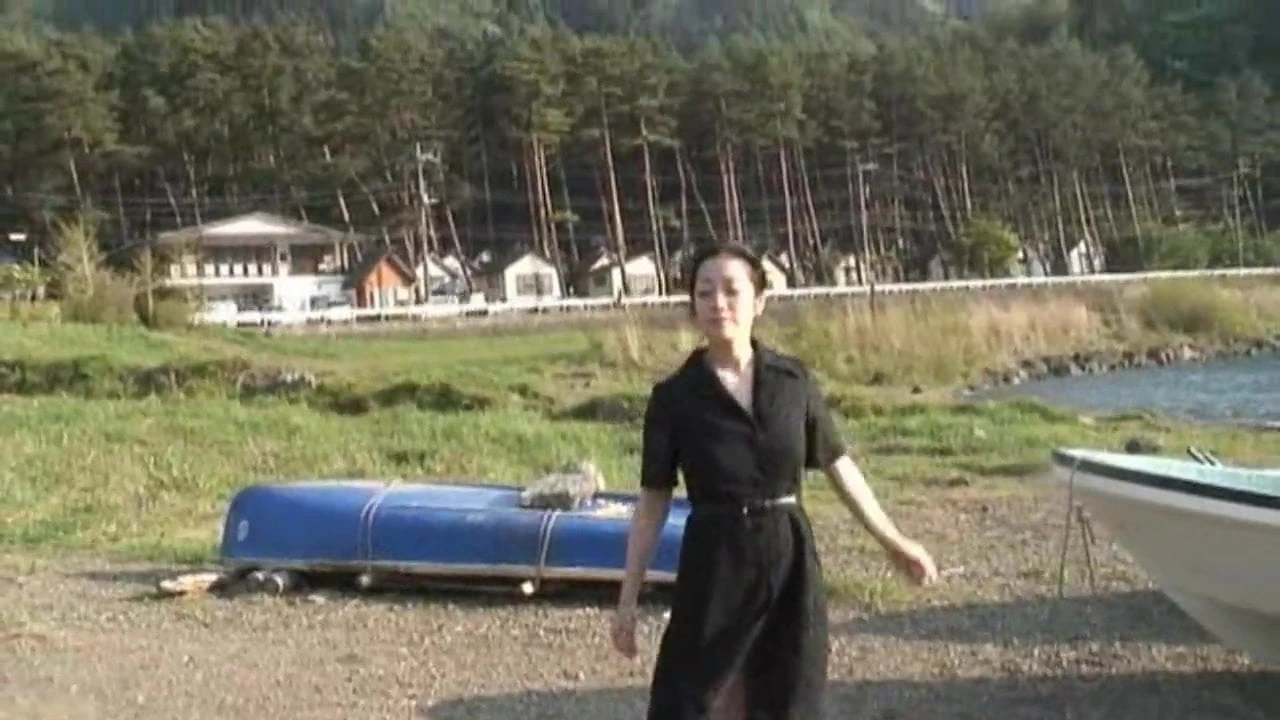 Mari Komatsuzaki - scenes from work