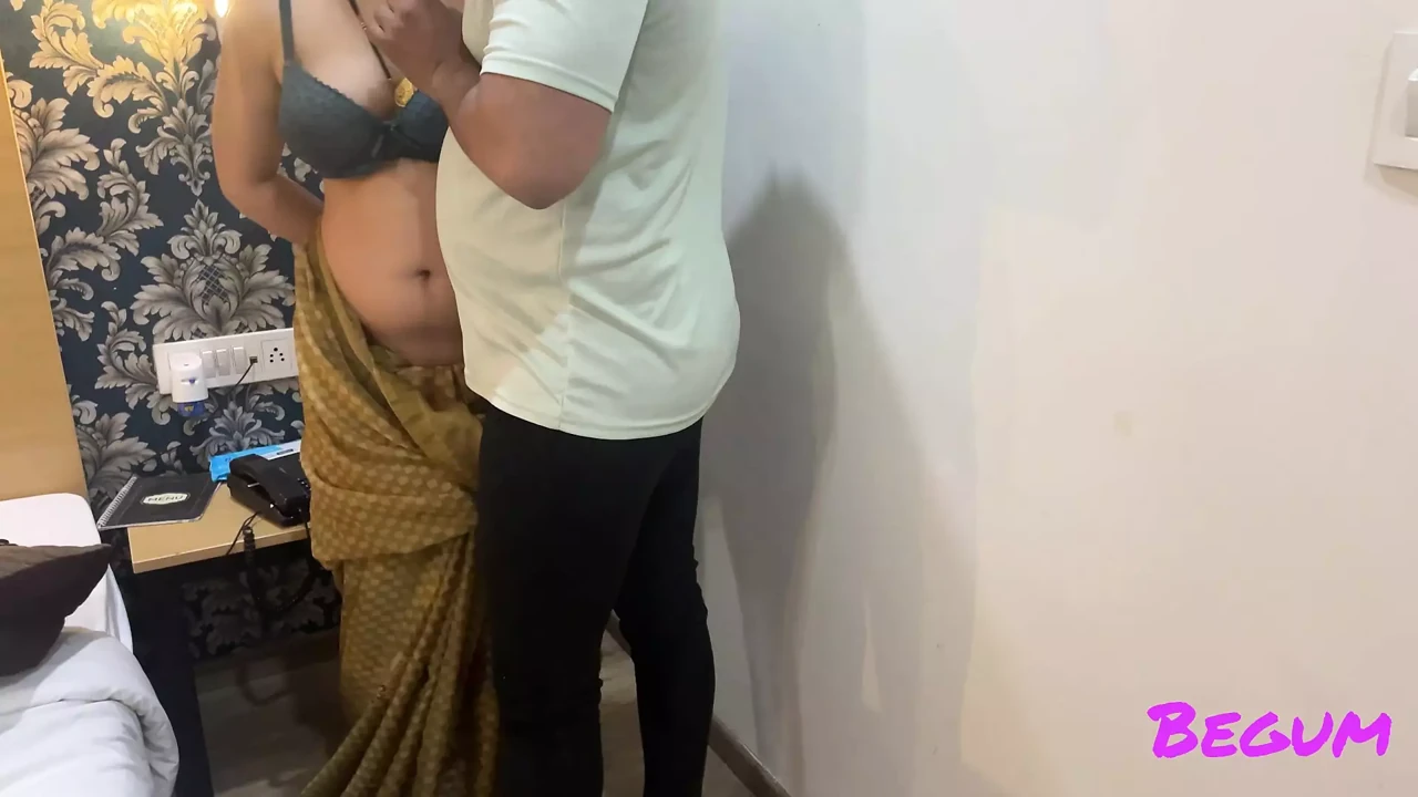 Aunty took Help from Young Desi Boy and Fucked