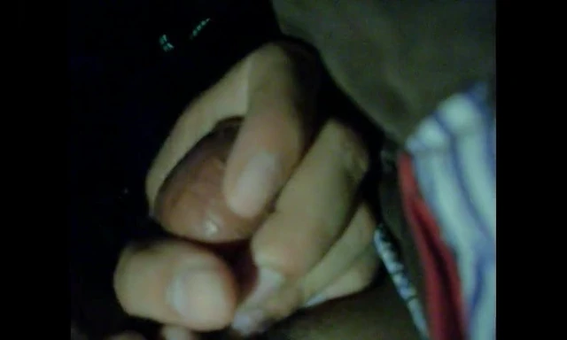 GF squeezes ball to get cum in mouth